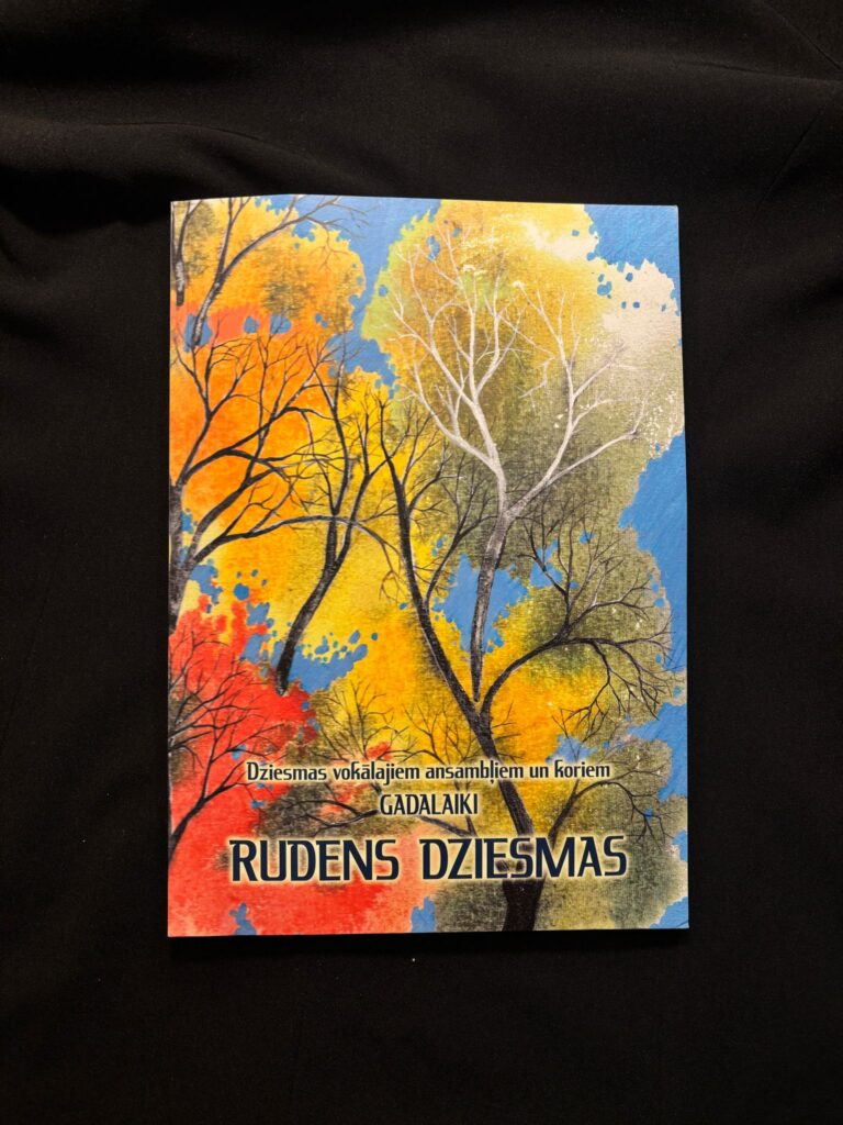 Metodiskajā bibliotēkā pieejams jauns nošu krājums – “Rudens dziesmas”