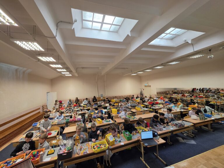 Aizvadīts Rīgas pilsētas vispārējās un interešu izglītības iestāžu audzēkņu LEGO konkurss