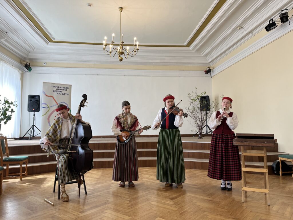 Tradicionālās muzicēšanas konkurss “Klaberjakte”