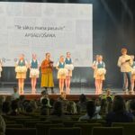 Ar svinīgu pasākumu noslēdzies Rīgas izglītības iestāžu mākslas konkurss “Te sākas mana pasaule”!