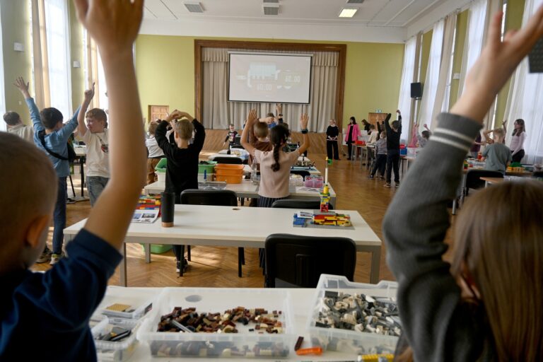 Noslēdzies LEGO konkurss “Latvijas arhitektūra”