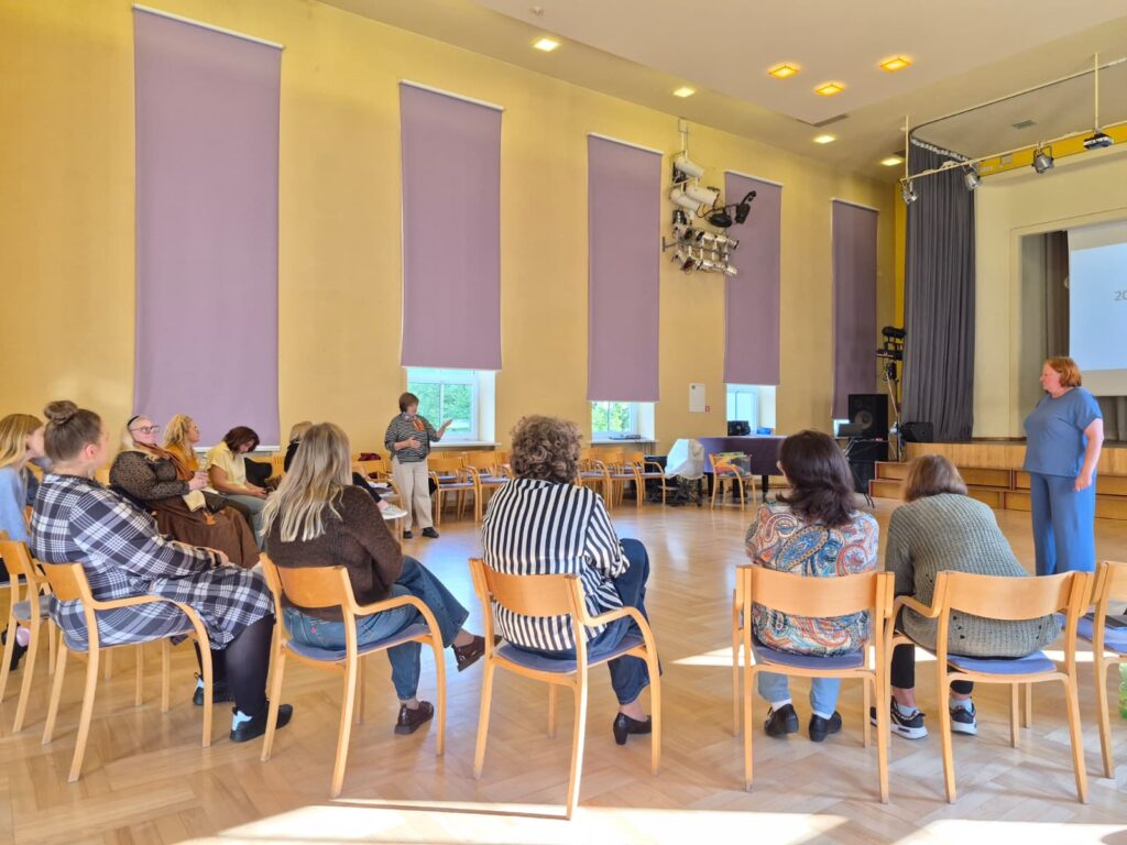 Noslēdzies teātra mākslas skolotāju informatīvais seminārs